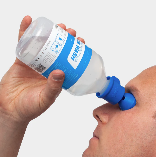 FastAid Flow Emergency Eye Wash Station, Plastic Wall Mount