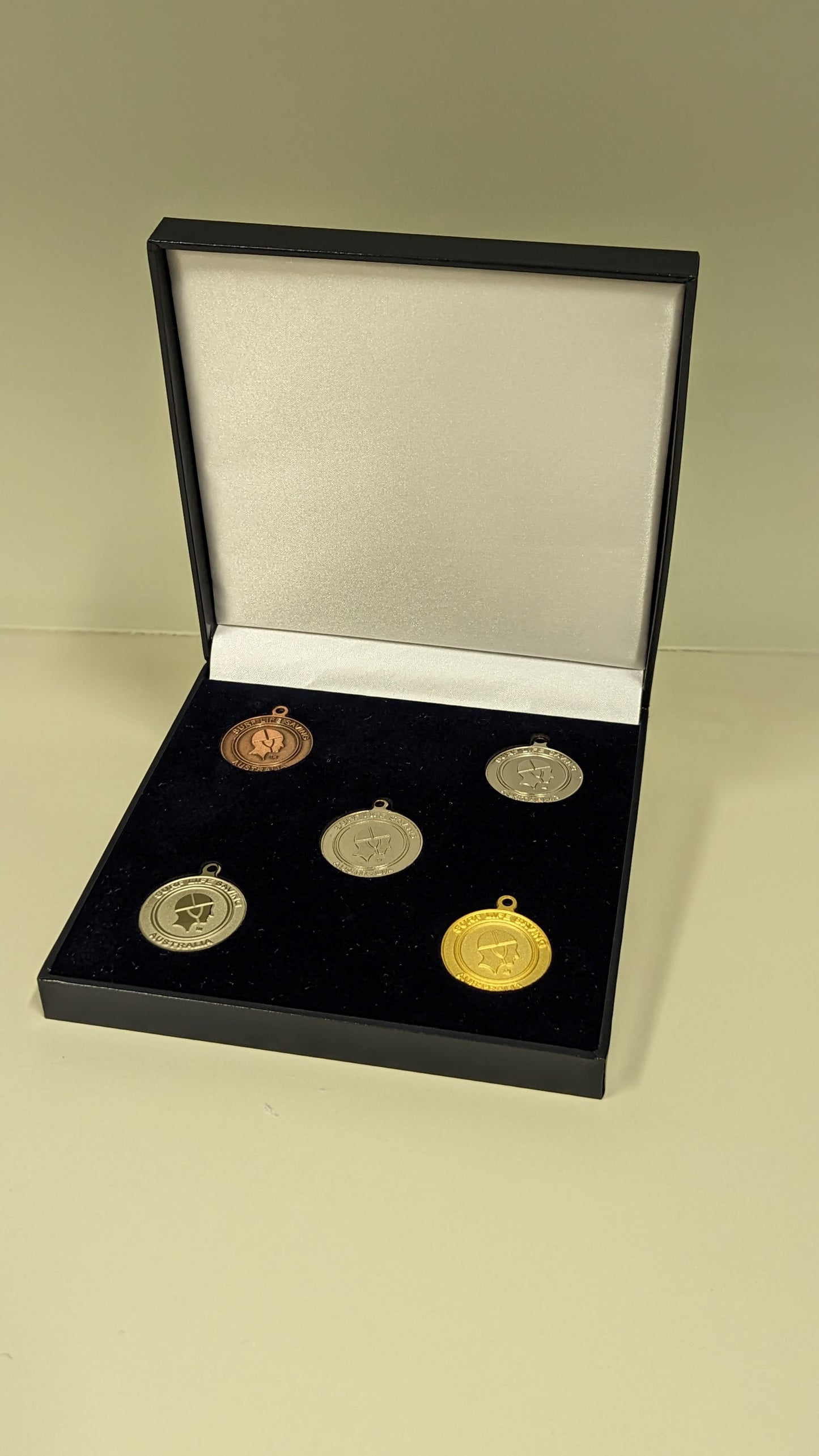Presentation box for medals